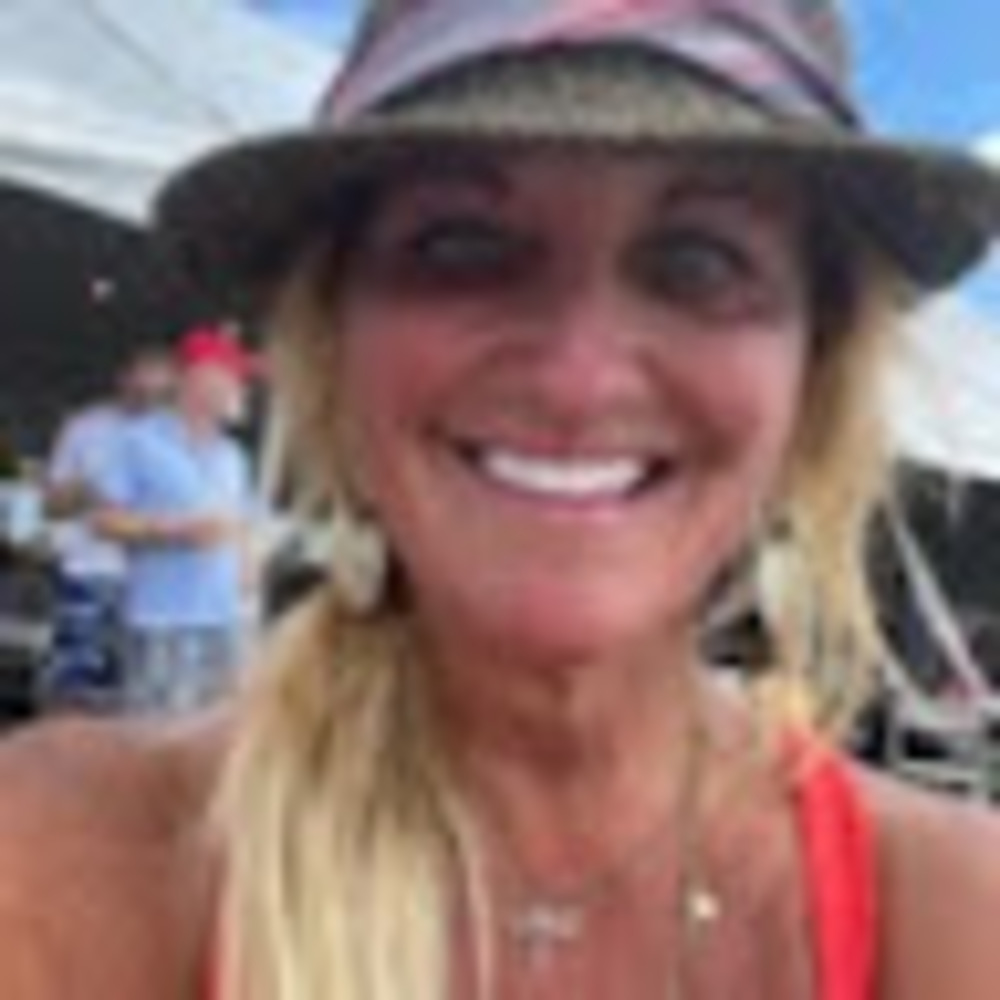 Meet your Posher, Celeste